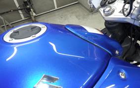 SUZUKI GSR250