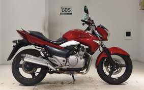 SUZUKI GSR250