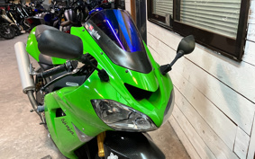 KAWASAKI NINJA ZX-10R 2004 ZXT00C