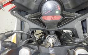 HONDA CBR250R GEN 3 2001 MC41