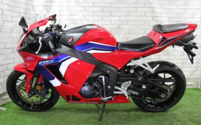 HONDA CBR600RR 2020 PC40