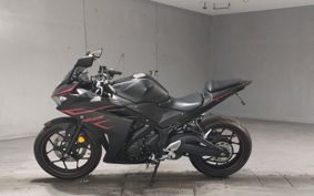 YAMAHA YZF-R25 RG10J
