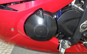 TRIUMPH DAYTONA 675 2009