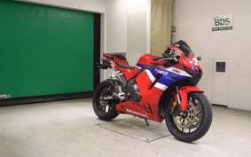 HONDA CBR600RR 2025 PC40