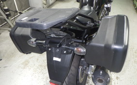 HONDA CB1300SB SUPER BOLDOR EP 2017 SC54