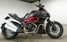 DUCATI DIAVEL Carbon 2013 G100A