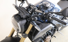 HONDA CB650R 2023 RH03