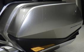 HONDA GL 1800 GOLD WING TOUR DCT 2023 SC79