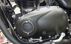 TRIUMPH STREET TWIN 2018