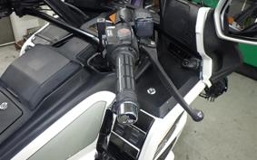 HONDA GL1500 GOLD WING SE 2000 SC22