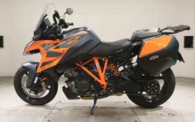 KTM 1290 SUPER DUKE GT 2024