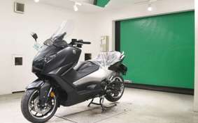 YAMAHA T-MAX 560 2026 SJ21J