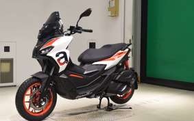 APRILIA SR GT200