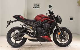 TRIUMPH STREET TRIPLE RS 2023