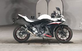 SUZUKI GSX-250R DN11A