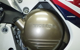 HONDA VFR800F 2019 RC79