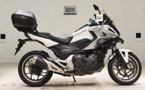 HONDA NC750X D 2017 RC90
