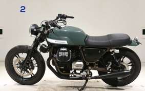 MOTO GUZZI V7 STONE 2018