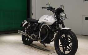 MOTO GUZZI V7 STONE 2013