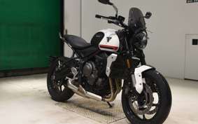 TRIUMPH TRIDENT 660 2022