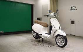 VESPA PRIMAVERA 125