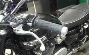 TRIUMPH BONNEVILLE T120 2024