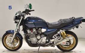 YAMAHA XJR1300 1998 RP01J
