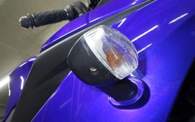 YAMAHA YZF-R15 2013