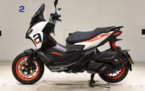 APRILIA SR GT200