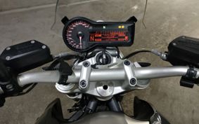 BMW R1200R 2015 0A04