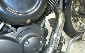 YAMAHA DRAGSTAR 1100 2006 VP13J