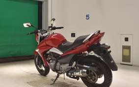 SUZUKI GSR250 2004