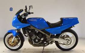 YAMAHA FZ750 1989