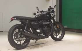TRIUMPH STREET TWIN 2018