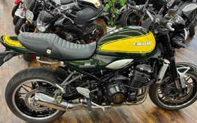 KAWASAKI Z900RS 2025 ZR900K
