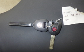HONDA NT1100 2006 SC84