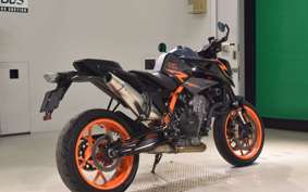KTM 890 DUKE R 2023