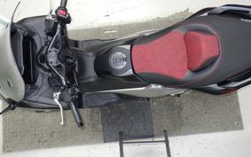 YAMAHA T-MAX 560 2026 SJ21J