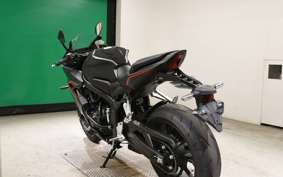 HONDA CBR650R E-Clutch 2025 RH17