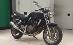 SUZUKI BANDIT 250 GJ74A