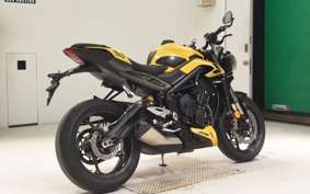 TRIUMPH STREET TRIPLE RS 2025