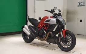 DUCATI DIAVEL 2011