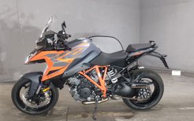 KTM 1290 SUPER DUKE GT V6940