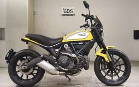 DUCATI SCRAMBLER ICON 2015