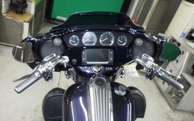 HARLEY FLHXSE 1800CVO 2015