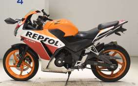 HONDA CBR250R GEN 3 2001 MC41