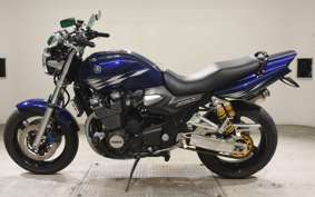 YAMAHA XJR1300 Gen.2 2006 RP17J