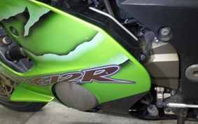 KAWASAKI ZX 1200 NINJA R 2004 ZXT20A