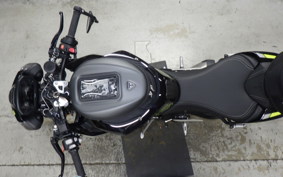 TRIUMPH STREET TRIPLE RS 2024