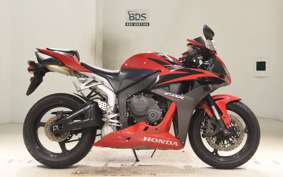 HONDA CBR600RR GEN 3 2009 PC40